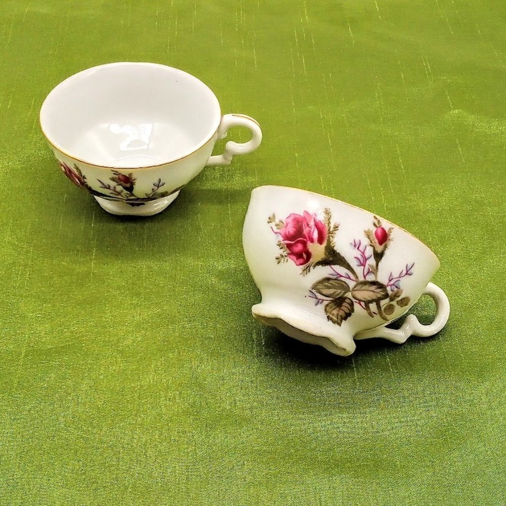 Vintage Kalk German Floral Porcelain Gold Trim Tea Cups (2)